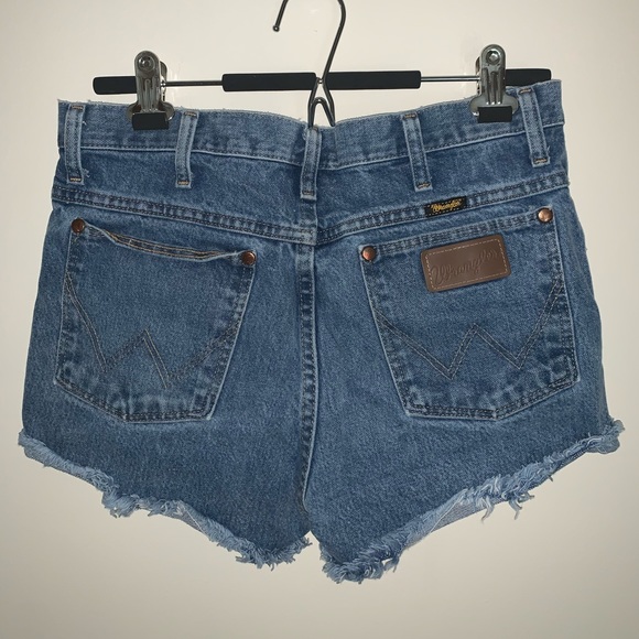 Jeep Wrangler Jean Shorts - Picture 1 of 4